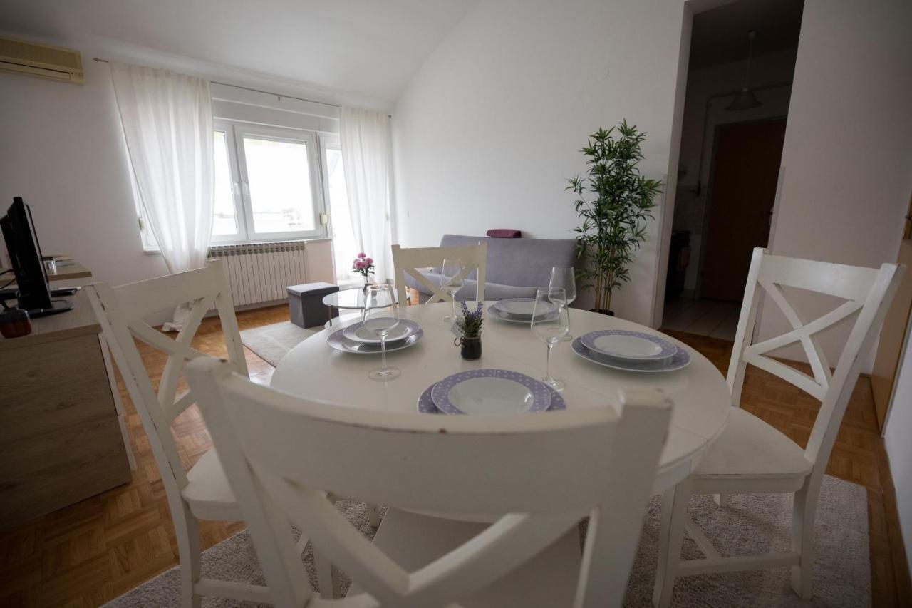 Apartman Ana Appartamento Ossero Esterno foto
