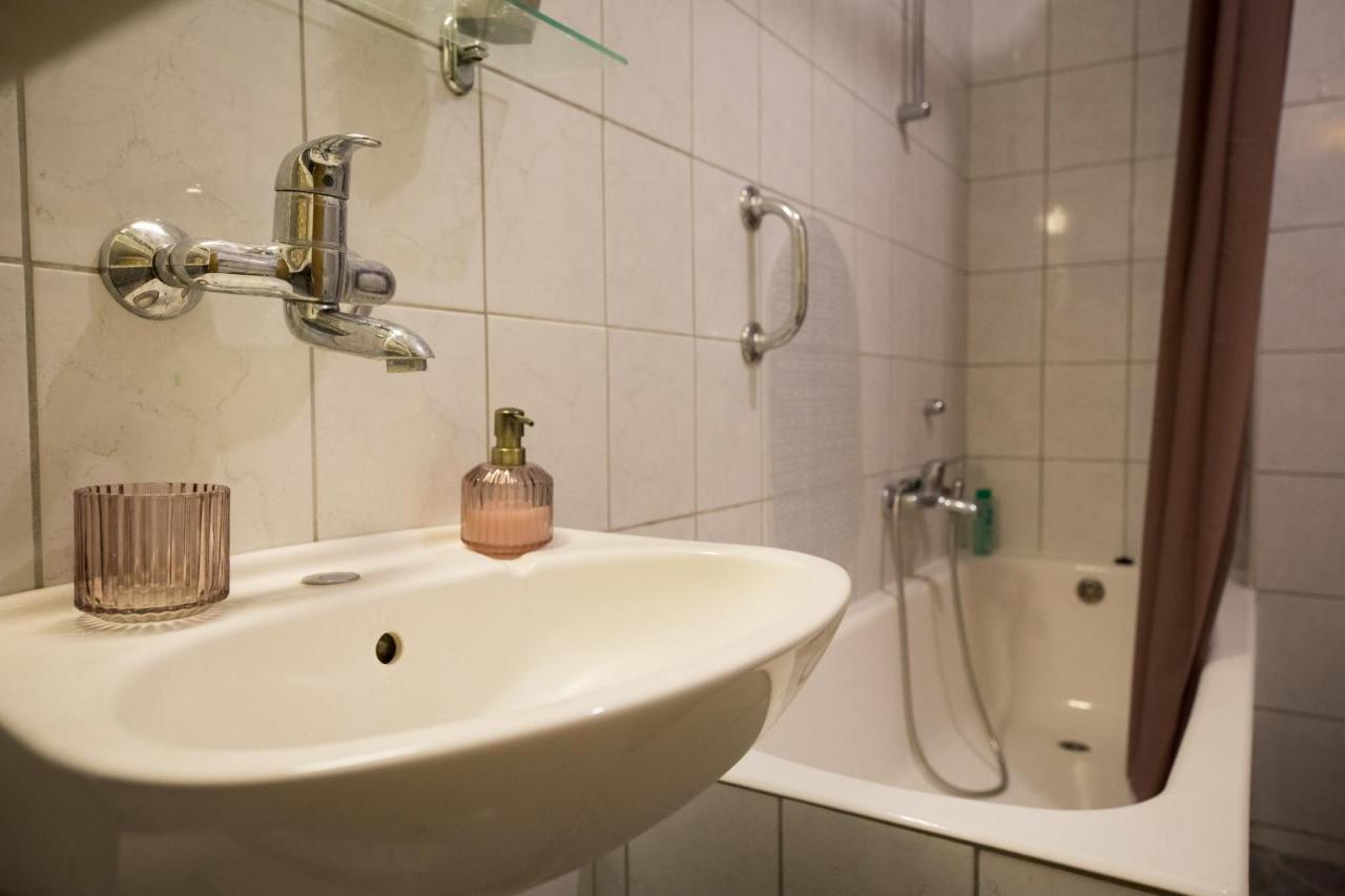 Apartman Ana Appartamento Ossero Esterno foto