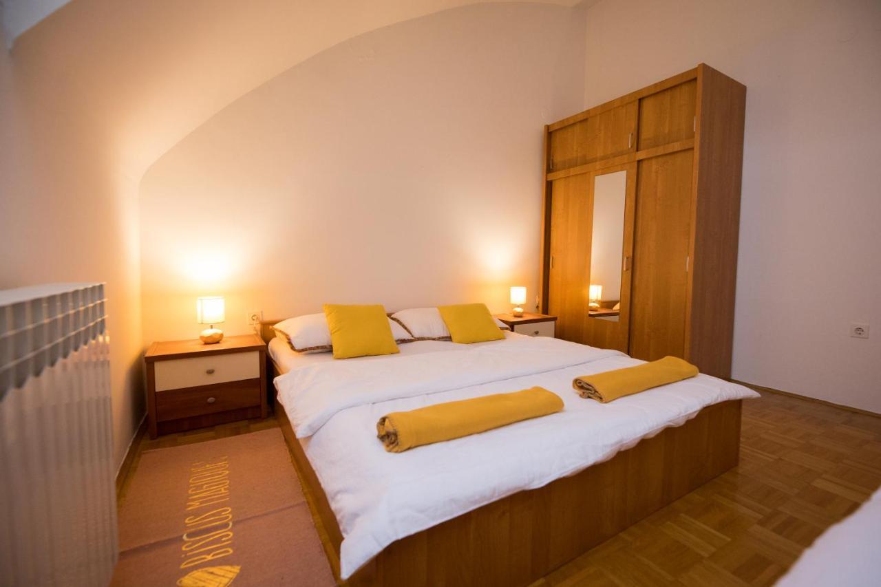 Apartman Ana Appartamento Ossero Esterno foto